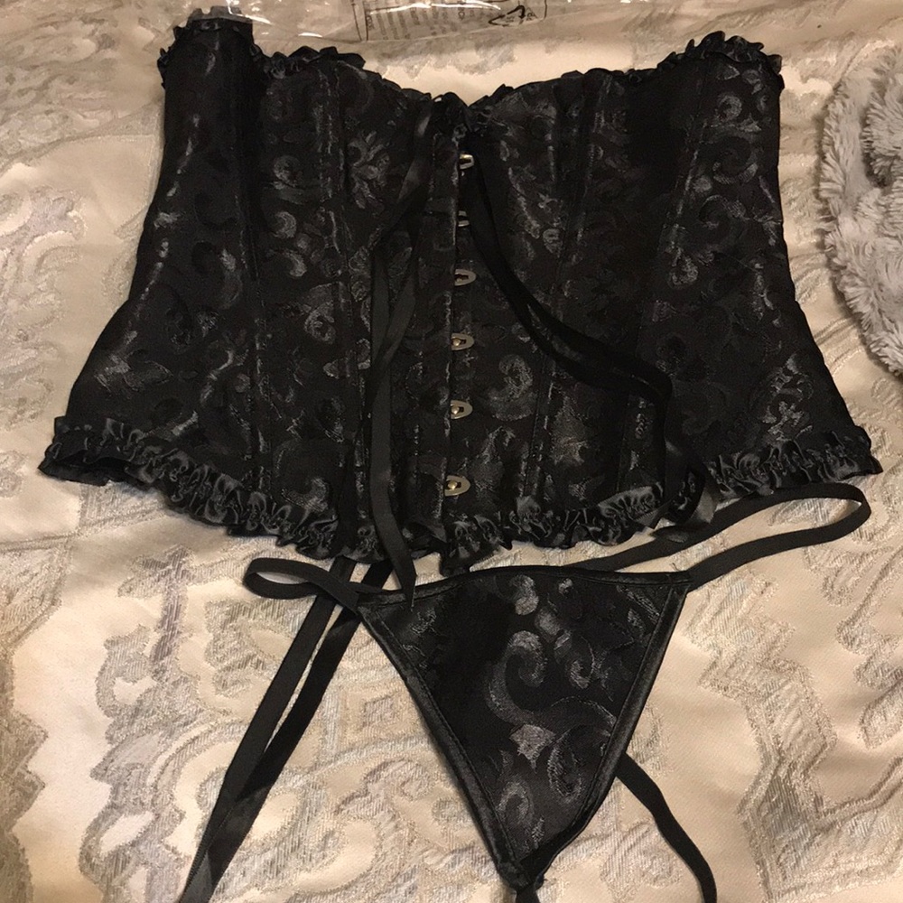 Black corset “ brand new”